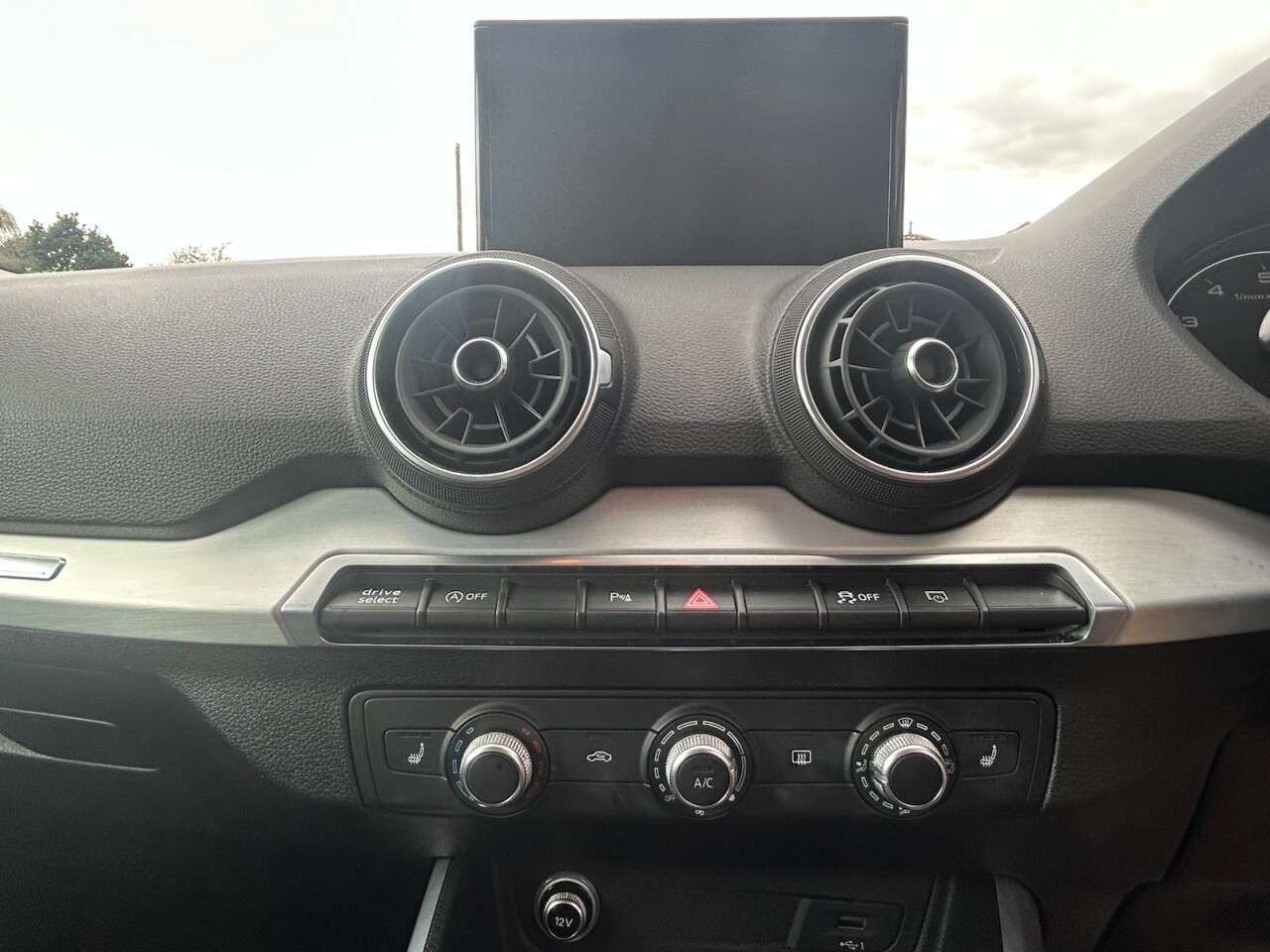 2018 AUDI Q2 2018 AUDI Q2