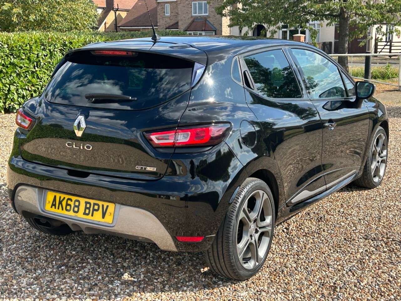 2018 RENAULT CLIO 2018 RENAULT CLIO