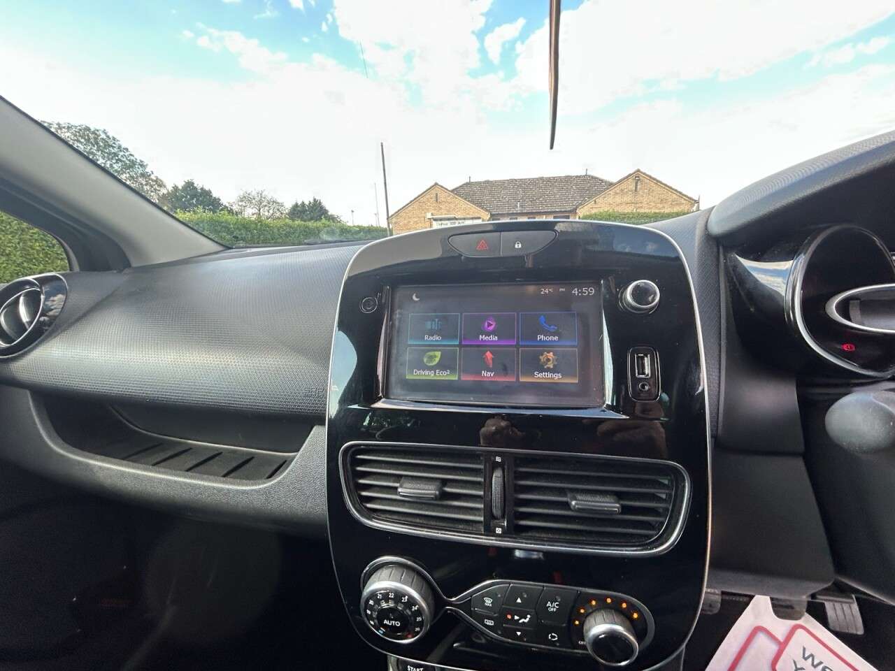 2018 RENAULT CLIO 2018 RENAULT CLIO
