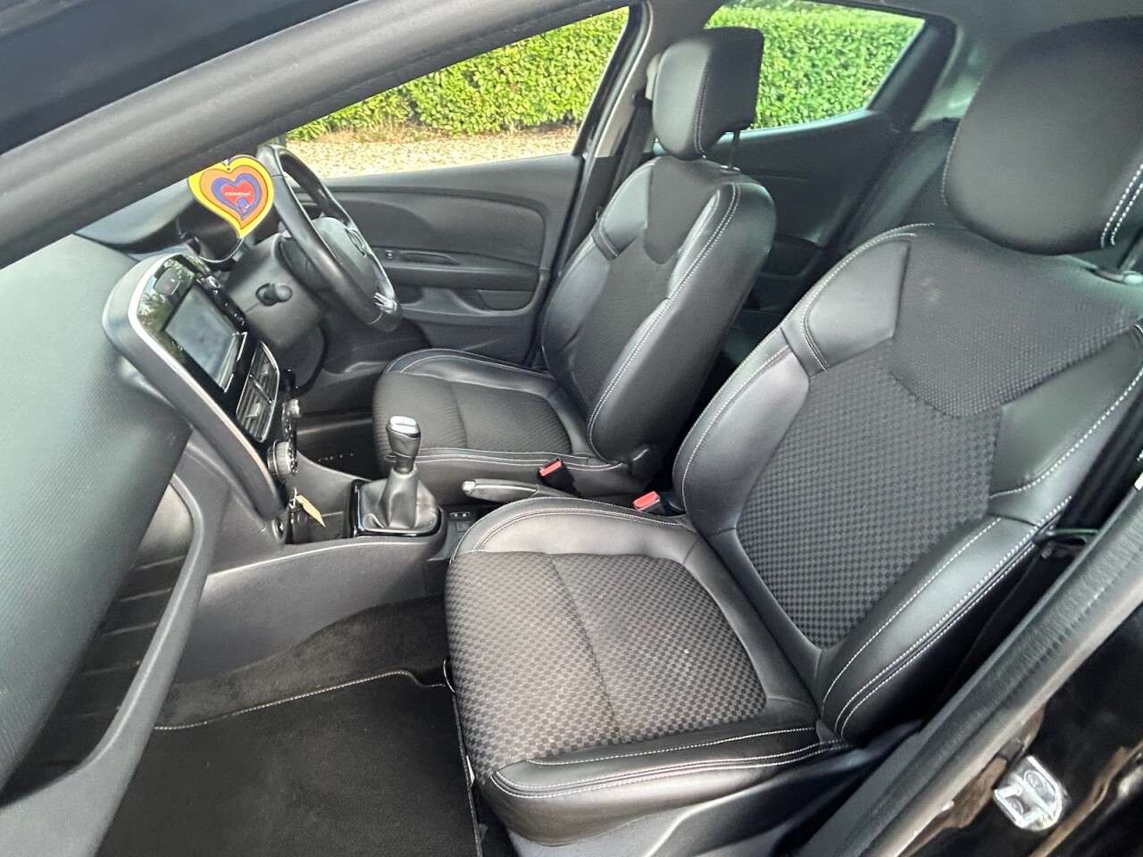 2018 RENAULT CLIO 2018 RENAULT CLIO