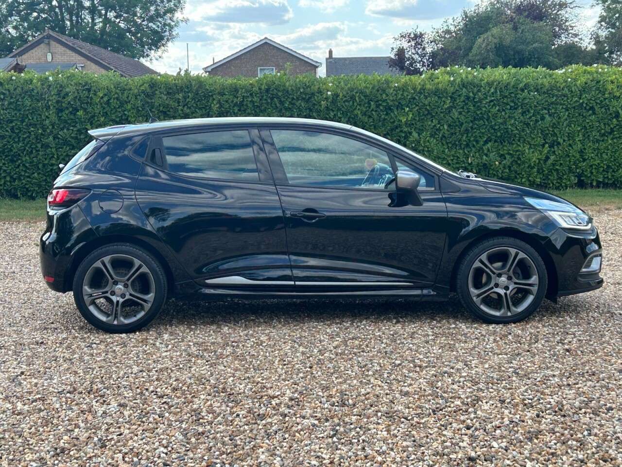 2018 RENAULT CLIO 2018 RENAULT CLIO