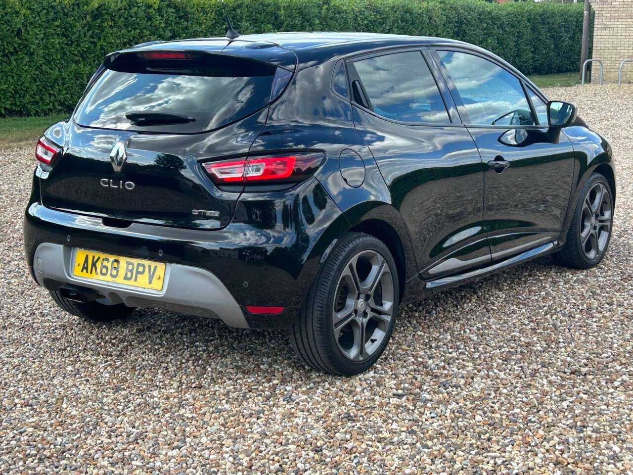 2018 RENAULT CLIO 2018 RENAULT CLIO