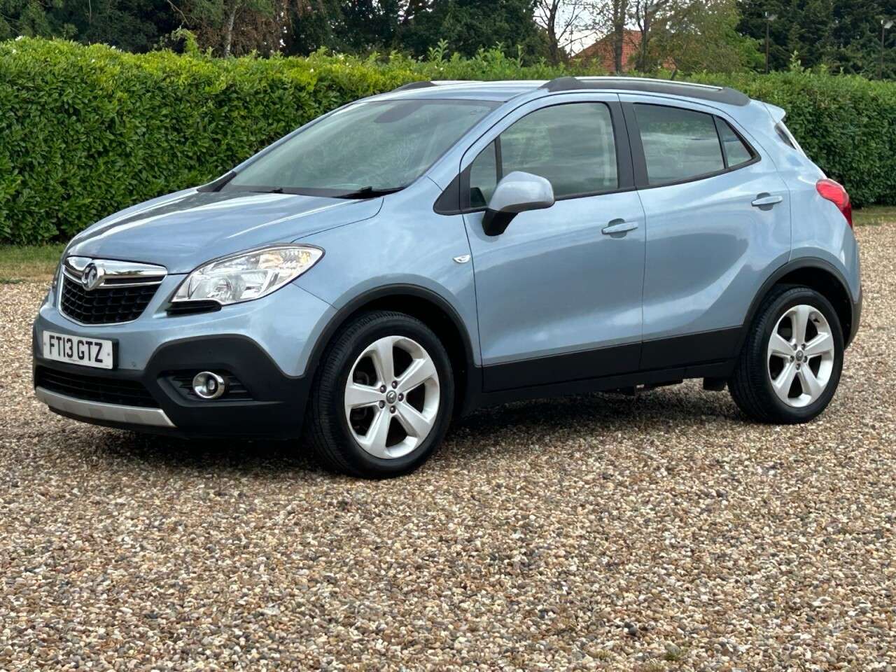 A 2013 VAUXHALL MOKKA 1.7 CDTi Exclusiv SUV 5dr Diesel Manual 4WD Euro 5 (s/s) (130 ps) full vaux A 2013 VAUXHALL MOKKA 1.7 CDTi Exclusiv SUV 5dr Diesel Manual 4WD Euro 5 (s/s) (130 ps) full vaux