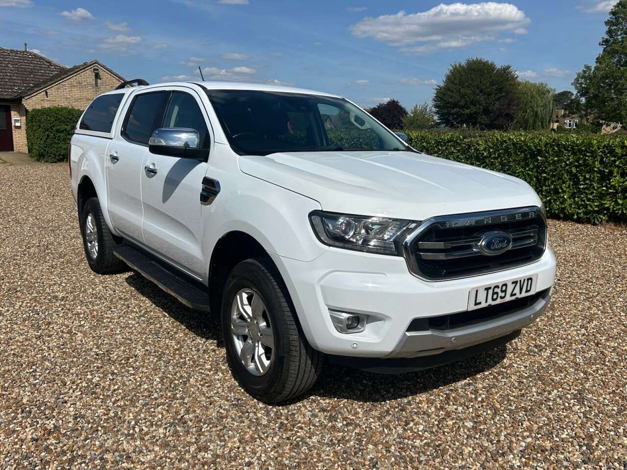 A 2019 FORD RANGER 2.0 EcoBlue Limited Pickup Double Cab 4dr Diesel Manual 4WD Euro 6 (s/s) (1 A 2019 FORD RANGER 2.0 EcoBlue Limited Pickup Double Cab 4dr Diesel Manual 4WD Euro 6 (s/s) (1