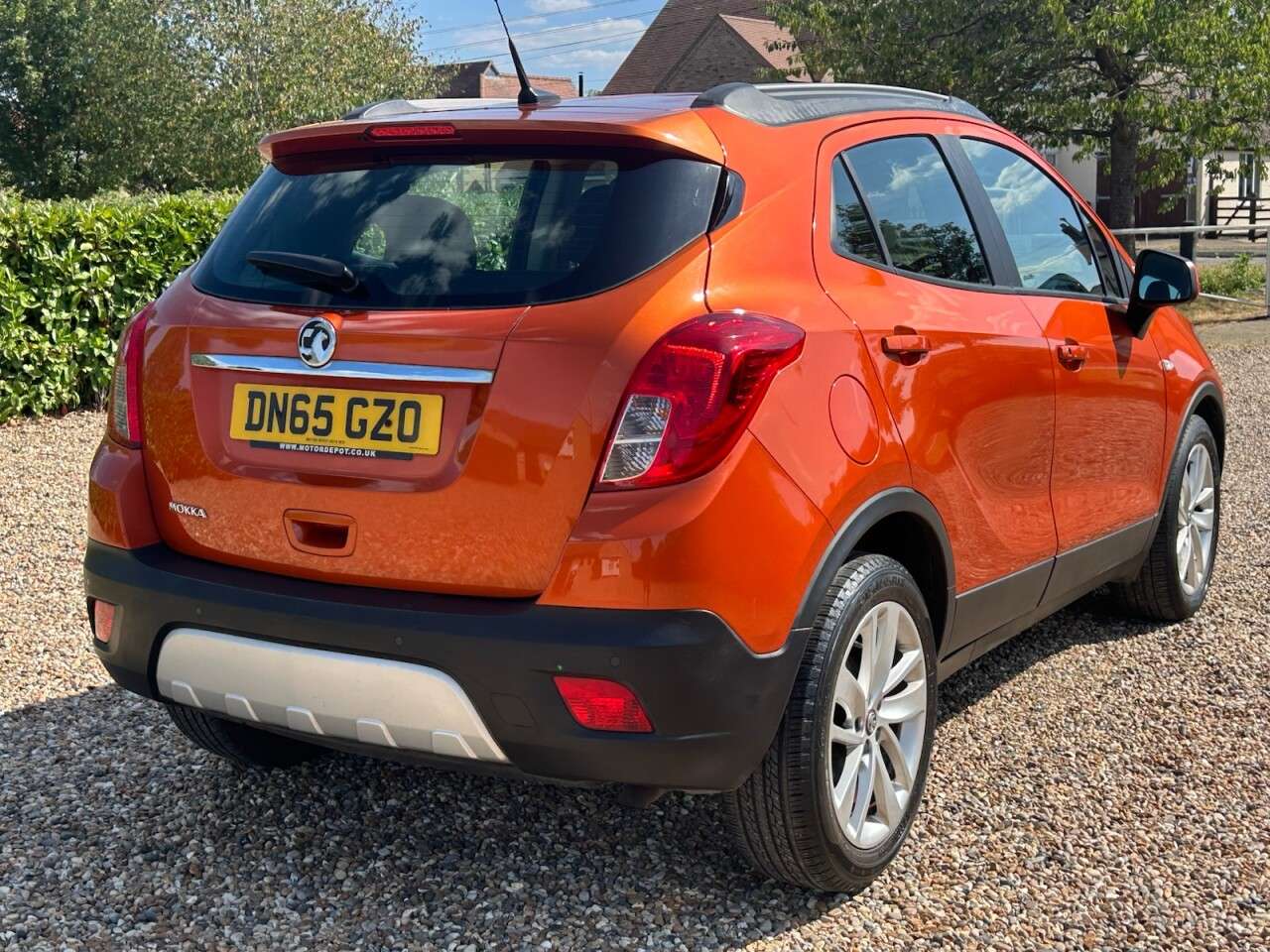 A 2015 VAUXHALL MOKKA 1.6i Exclusiv SUV 5dr Petrol Manual 2WD Euro 6 (s/s) (115 ps) will come wit A 2015 VAUXHALL MOKKA 1.6i Exclusiv SUV 5dr Petrol Manual 2WD Euro 6 (s/s) (115 ps) will come wit