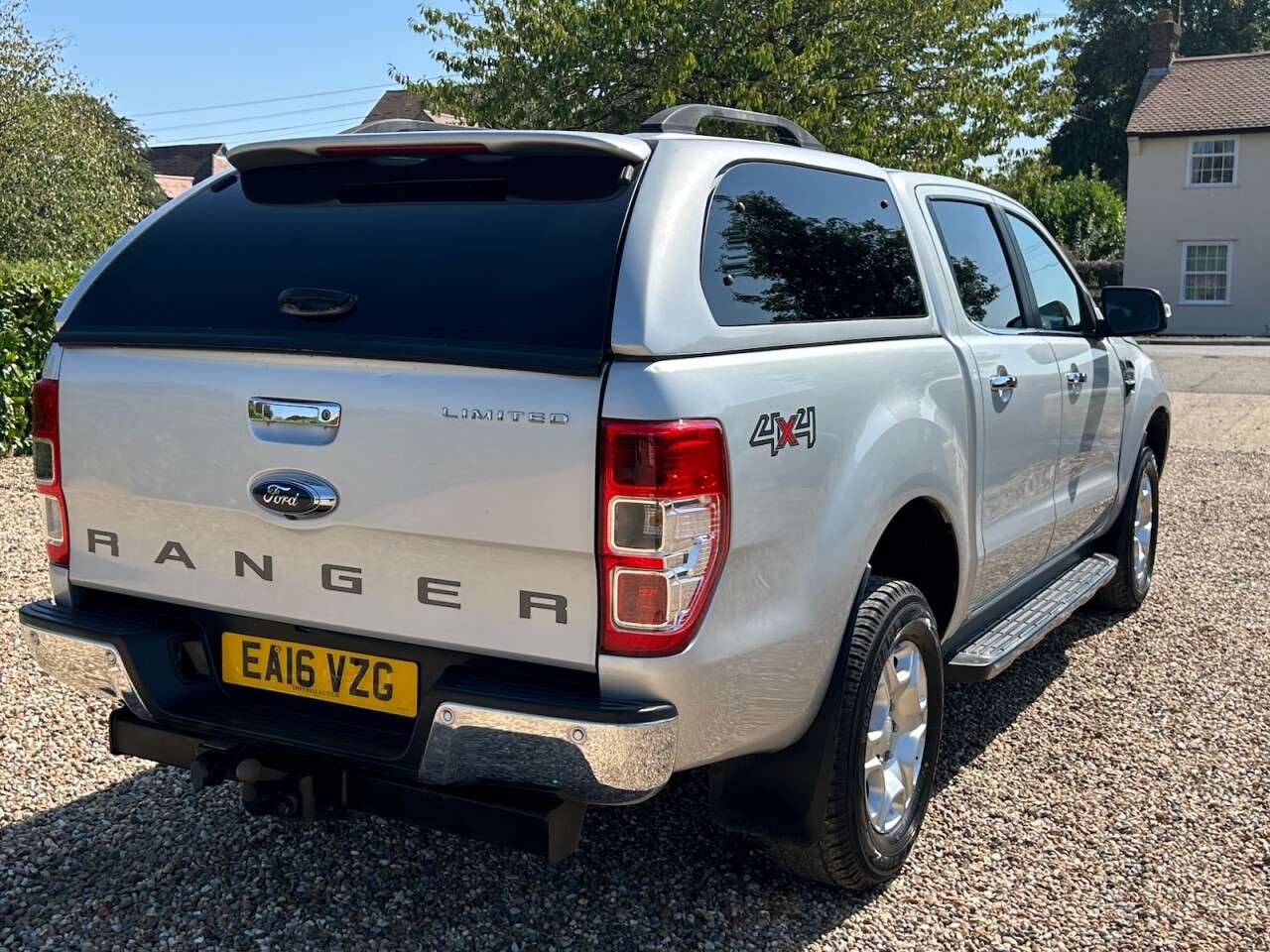 A 2016 FORD RANGER 2.2 TDCi Limited 1 Pickup Double Cab 4dr Diesel Auto 4WD Euro 5 (160 ps) no A 2016 FORD RANGER 2.2 TDCi Limited 1 Pickup Double Cab 4dr Diesel Auto 4WD Euro 5 (160 ps) no