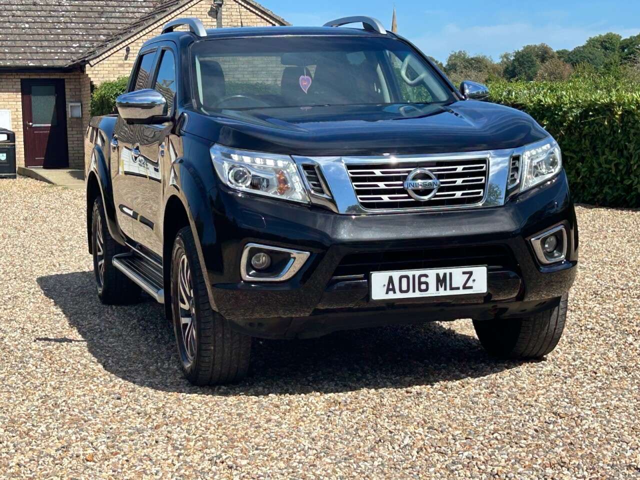 A 2016 NISSAN NAVARA 2.3 dCi Tekna Pickup Double Cab 4dr Diesel Auto 4WD Euro 5 (190 ps) no vat A 2016 NISSAN NAVARA 2.3 dCi Tekna Pickup Double Cab 4dr Diesel Auto 4WD Euro 5 (190 ps) no vat