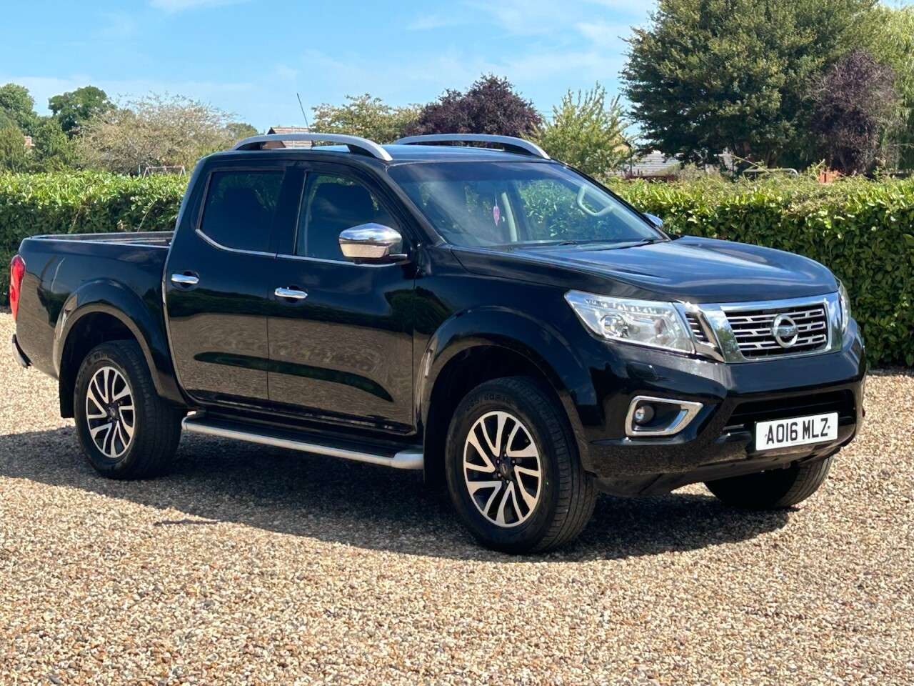A 2016 NISSAN NAVARA 2.3 dCi Tekna Pickup Double Cab 4dr Diesel Auto 4WD Euro 5 (190 ps) no vat A 2016 NISSAN NAVARA 2.3 dCi Tekna Pickup Double Cab 4dr Diesel Auto 4WD Euro 5 (190 ps) no vat
