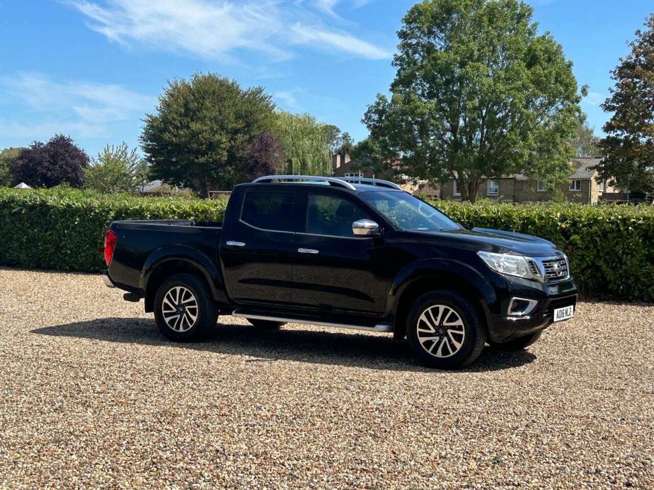 A 2016 NISSAN NAVARA 2.3 dCi Tekna Pickup Double Cab 4dr Diesel Auto 4WD Euro 5 (190 ps) no vat A 2016 NISSAN NAVARA 2.3 dCi Tekna Pickup Double Cab 4dr Diesel Auto 4WD Euro 5 (190 ps) no vat