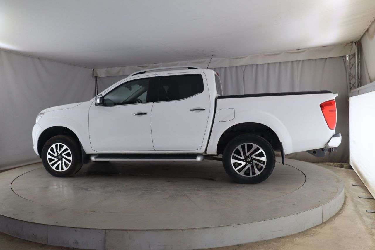 A 2018 NISSAN NAVARA 2.3 dCi Tekna Pickup Double Cab 4dr Diesel Auto 4WD Euro 6 (190 ps) no vat A 2018 NISSAN NAVARA 2.3 dCi Tekna Pickup Double Cab 4dr Diesel Auto 4WD Euro 6 (190 ps) no vat