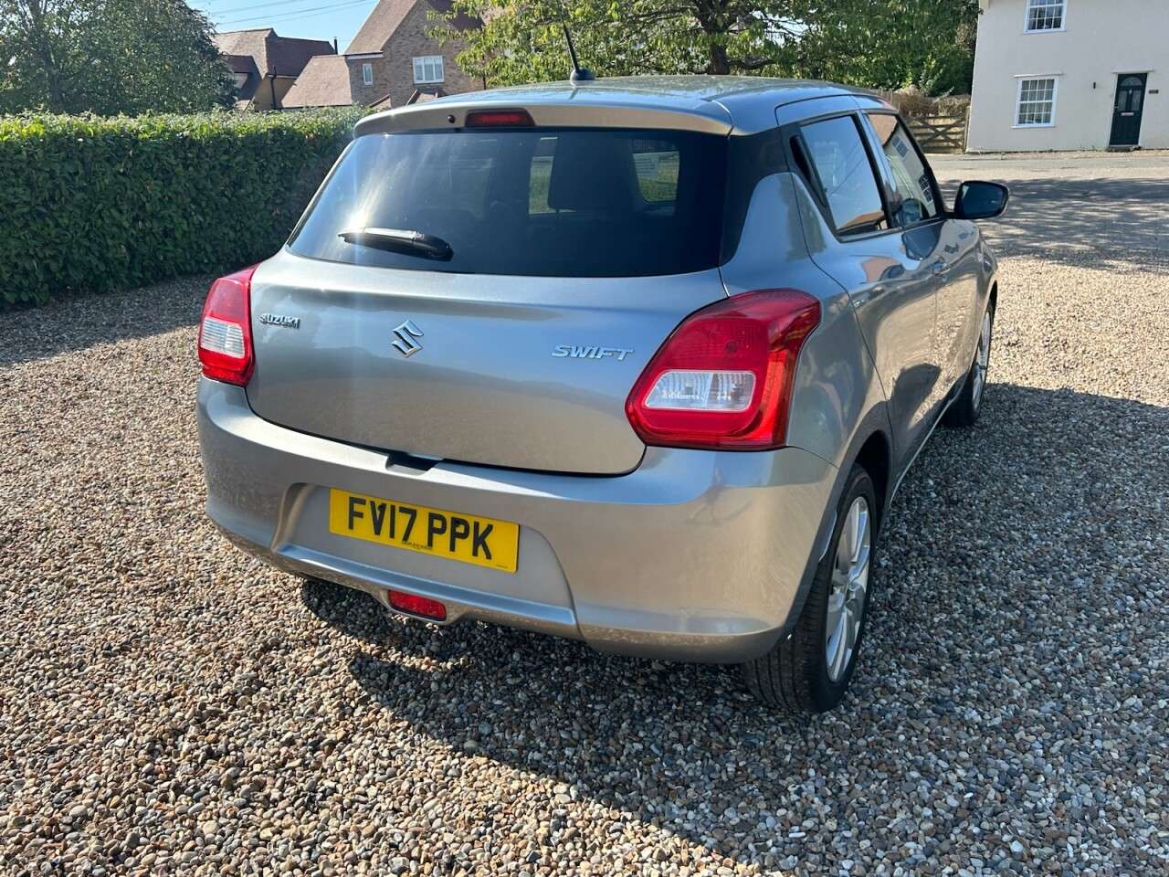 A 2017 SUZUKI SWIFT 1.0 Boosterjet SZ-T Hatchback 5dr Petrol Manual Euro 6 (111 ps) full servic A 2017 SUZUKI SWIFT 1.0 Boosterjet SZ-T Hatchback 5dr Petrol Manual Euro 6 (111 ps) full servic