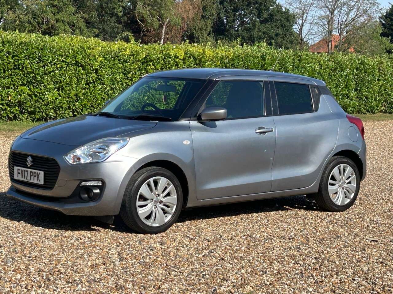 A 2017 SUZUKI SWIFT 1.0 Boosterjet SZ-T Hatchback 5dr Petrol Manual Euro 6 (111 ps) full servic A 2017 SUZUKI SWIFT 1.0 Boosterjet SZ-T Hatchback 5dr Petrol Manual Euro 6 (111 ps) full servic