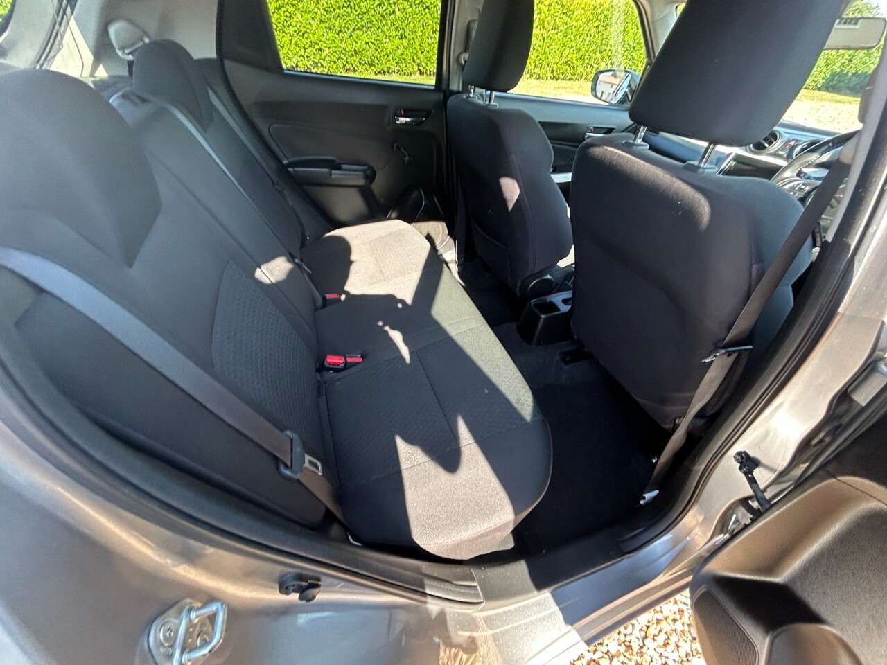 2017 SUZUKI SWIFT 2017 SUZUKI SWIFT