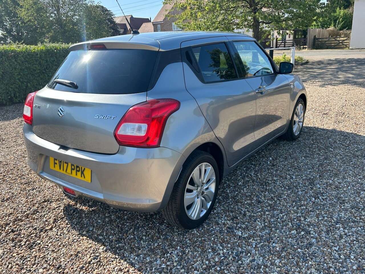2017 SUZUKI SWIFT 2017 SUZUKI SWIFT