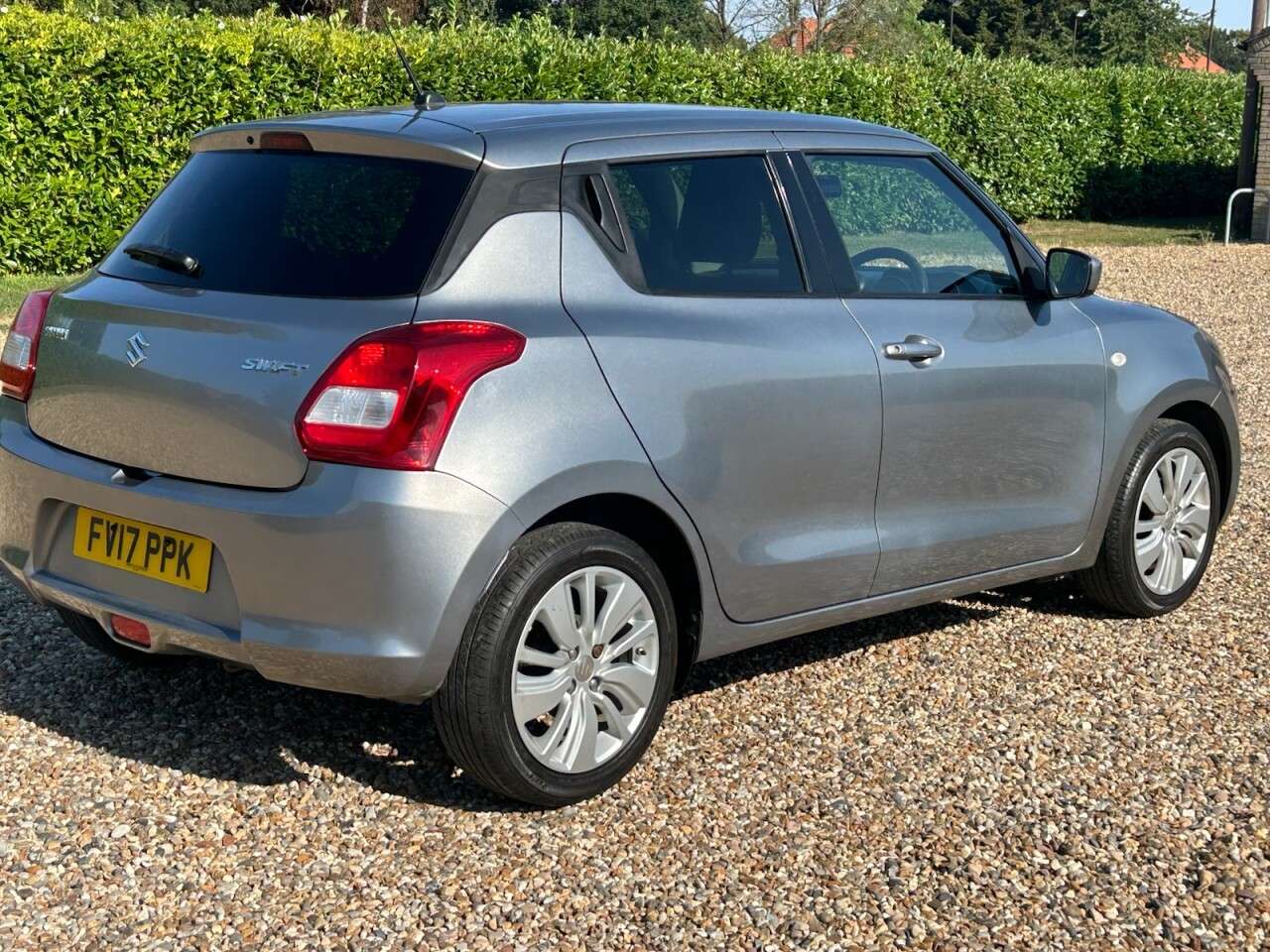 2017 SUZUKI SWIFT 2017 SUZUKI SWIFT