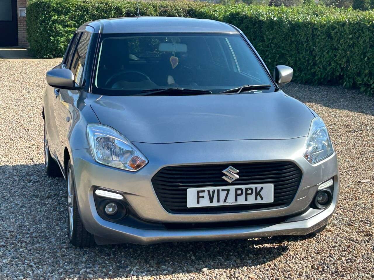 2017 SUZUKI SWIFT 2017 SUZUKI SWIFT