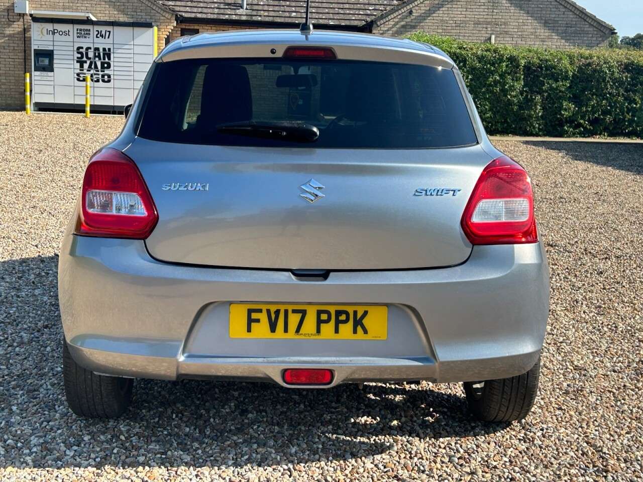 2017 SUZUKI SWIFT 2017 SUZUKI SWIFT