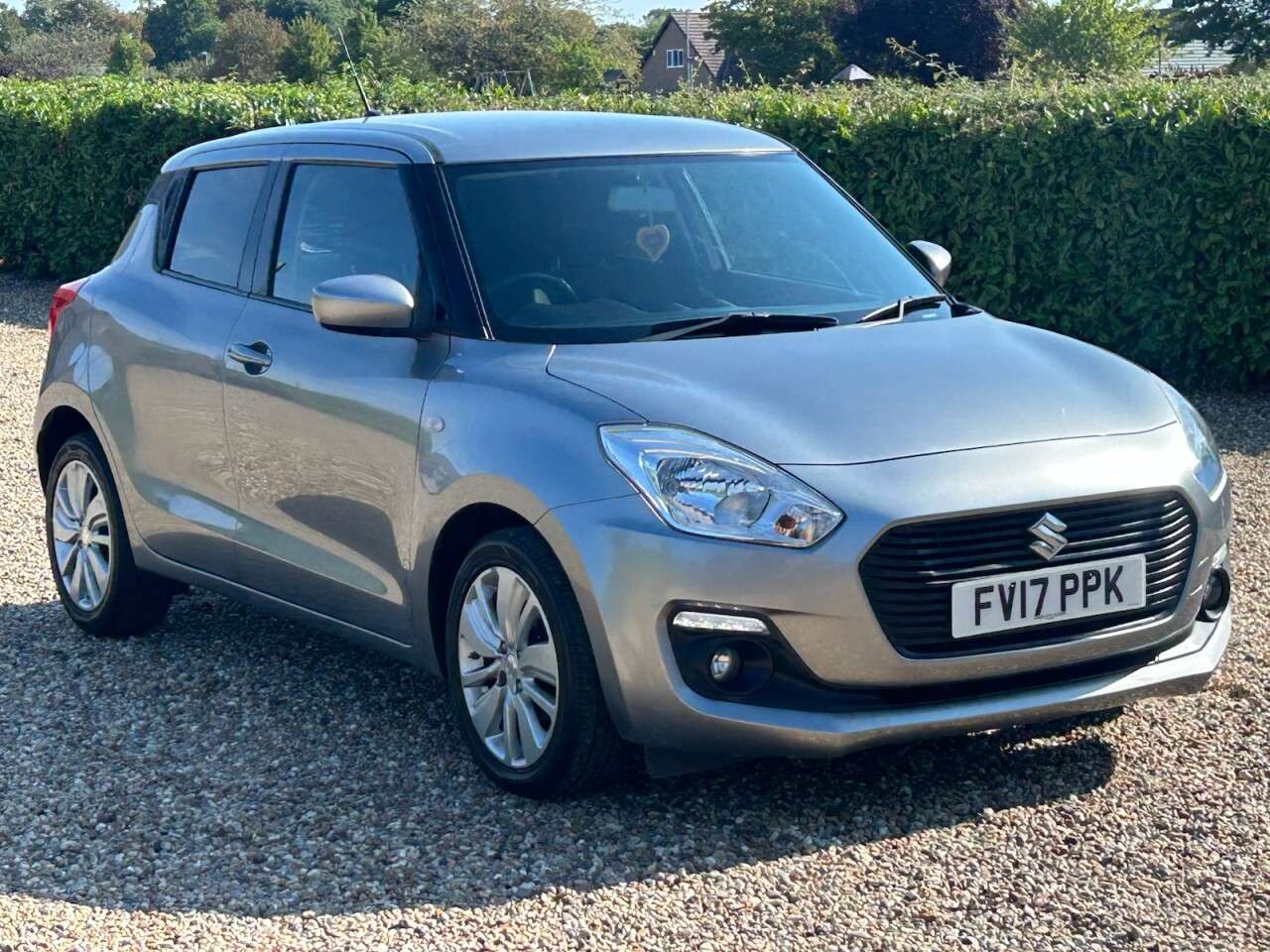 2017 SUZUKI SWIFT 2017 SUZUKI SWIFT