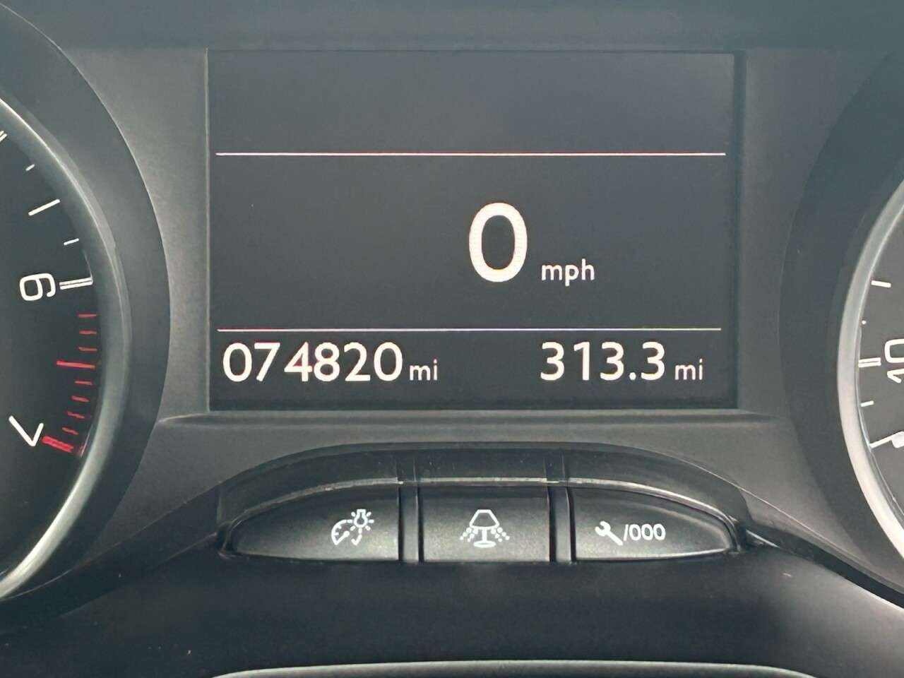 2013 PEUGEOT 208 2013 PEUGEOT 208