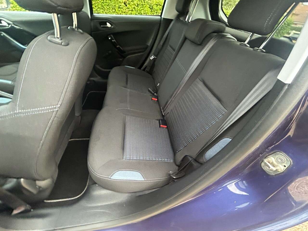 2013 PEUGEOT 208 2013 PEUGEOT 208