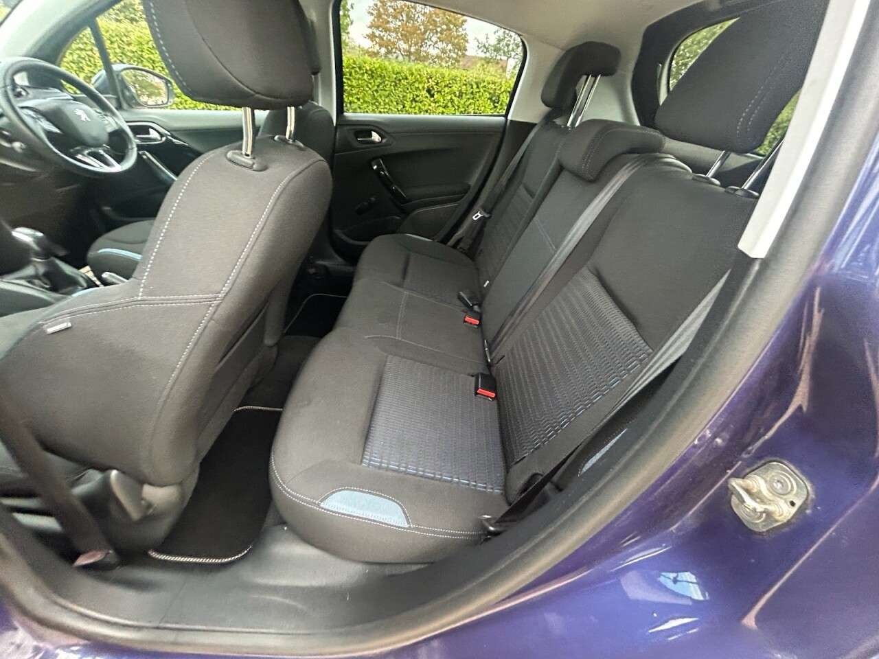 2013 PEUGEOT 208 2013 PEUGEOT 208