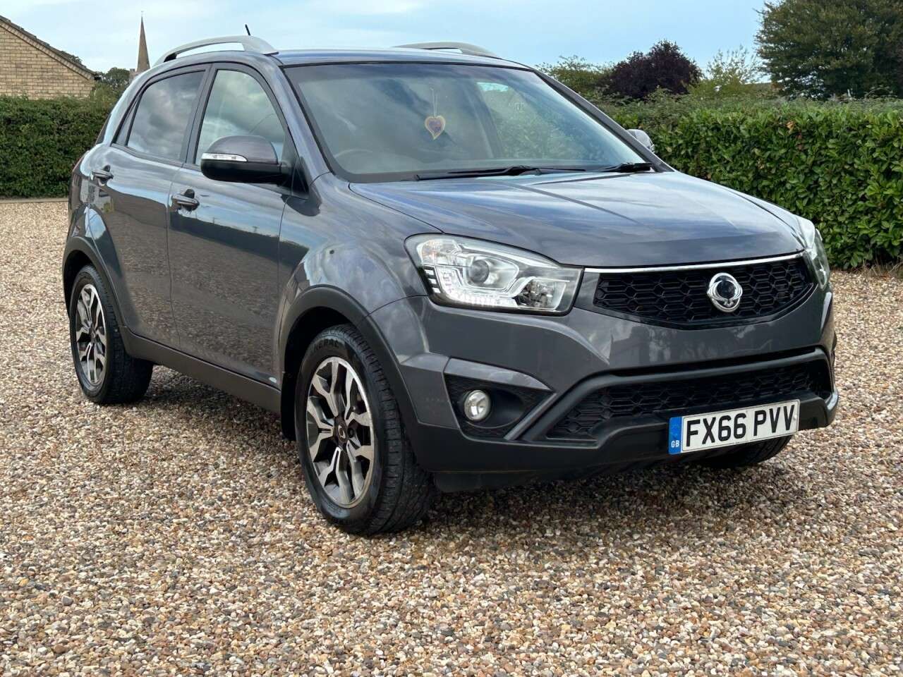 A 2016 SSANGYONG KORANDO 2.2D ELX SUV 5dr Diesel Auto 4WD Euro 6 (178 ps) 1 owner from new A 2016 SSANGYONG KORANDO 2.2D ELX SUV 5dr Diesel Auto 4WD Euro 6 (178 ps) 1 owner from new