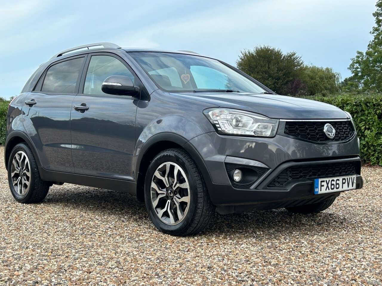 A 2016 SSANGYONG KORANDO 2.2D ELX SUV 5dr Diesel Auto 4WD Euro 6 (178 ps) 1 owner from new A 2016 SSANGYONG KORANDO 2.2D ELX SUV 5dr Diesel Auto 4WD Euro 6 (178 ps) 1 owner from new