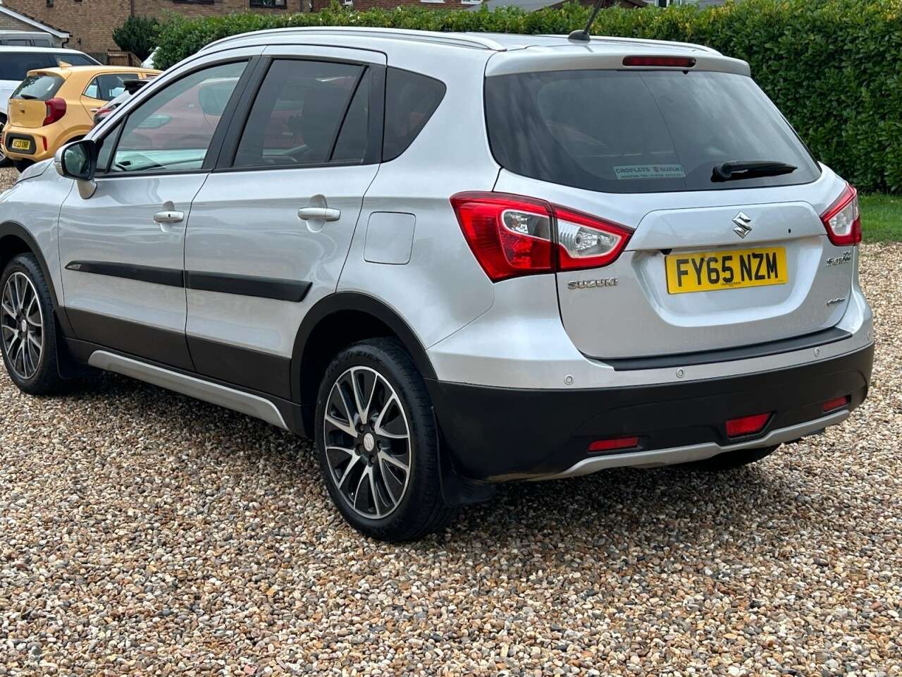 2015 SUZUKI SX4 S-CROSS 2015 SUZUKI SX4 S-CROSS