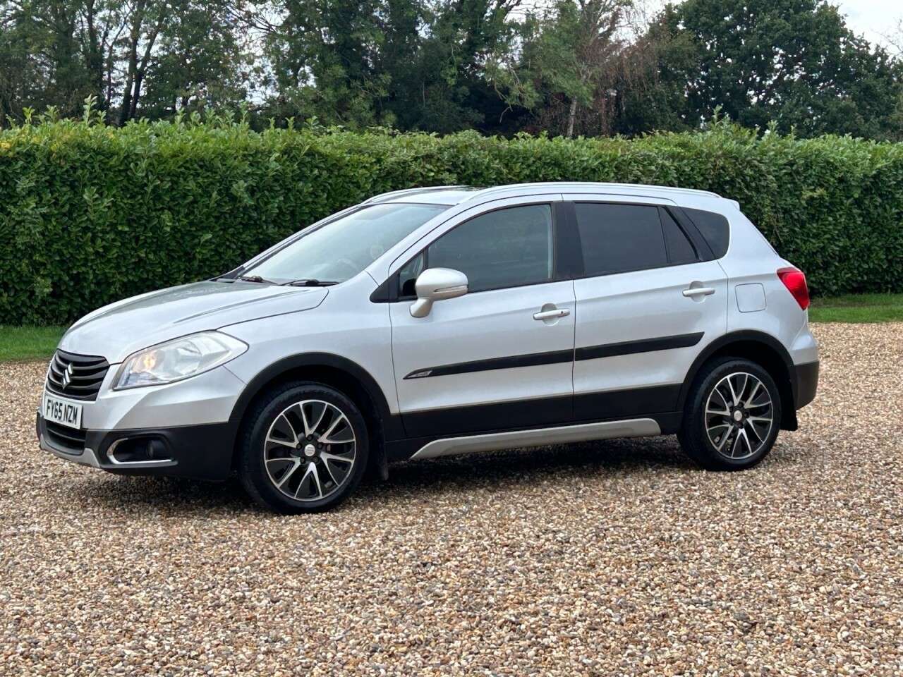 2015 SUZUKI SX4 S-CROSS 2015 SUZUKI SX4 S-CROSS