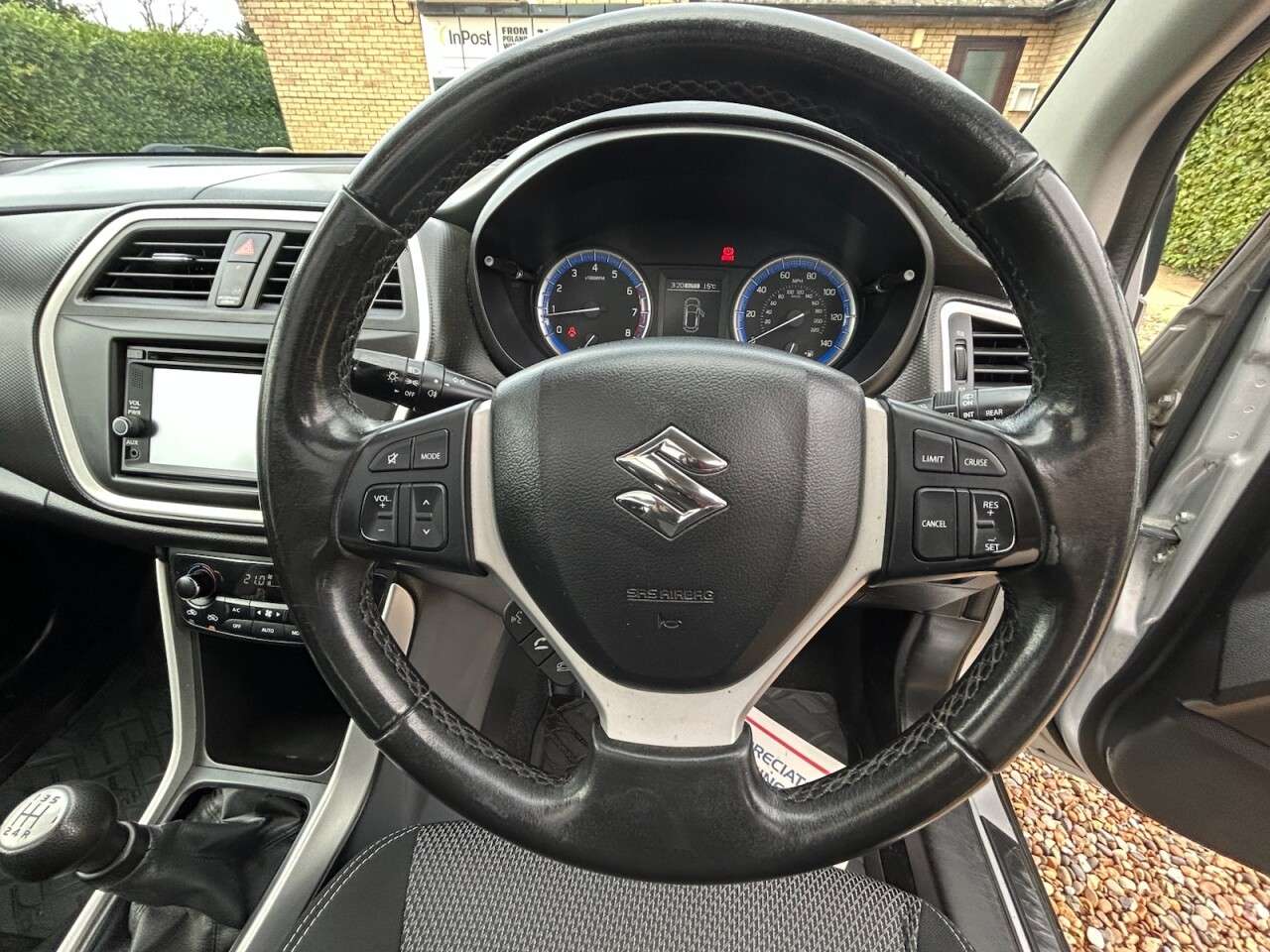 2015 SUZUKI SX4 S-CROSS 2015 SUZUKI SX4 S-CROSS