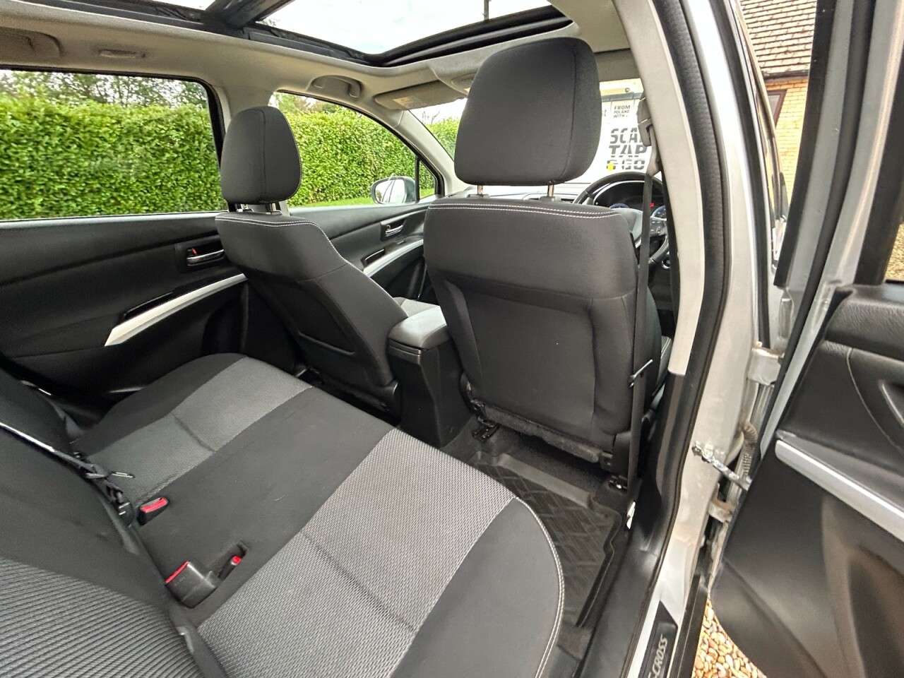 2015 SUZUKI SX4 S-CROSS 2015 SUZUKI SX4 S-CROSS