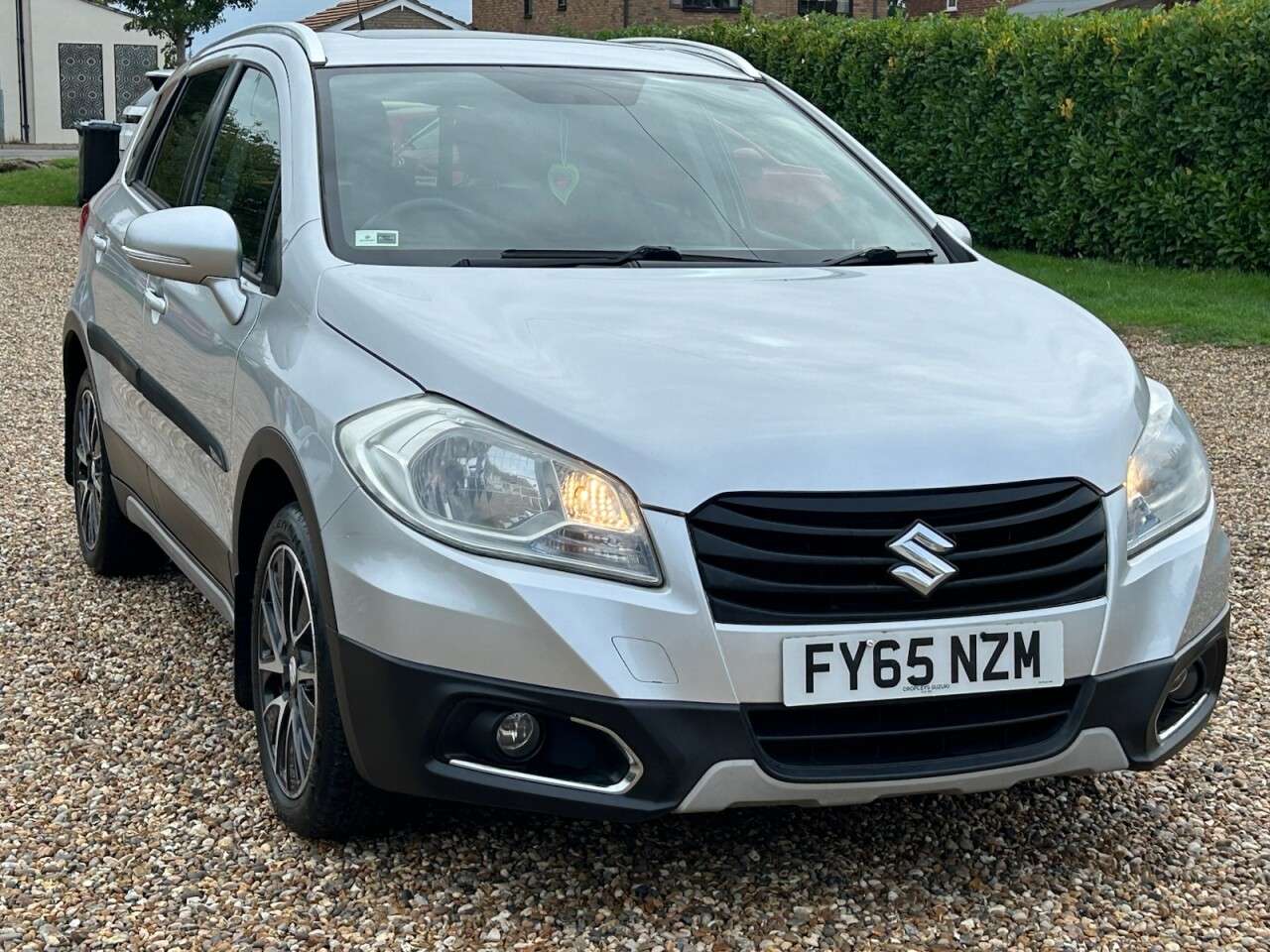2015 SUZUKI SX4 S-CROSS 2015 SUZUKI SX4 S-CROSS