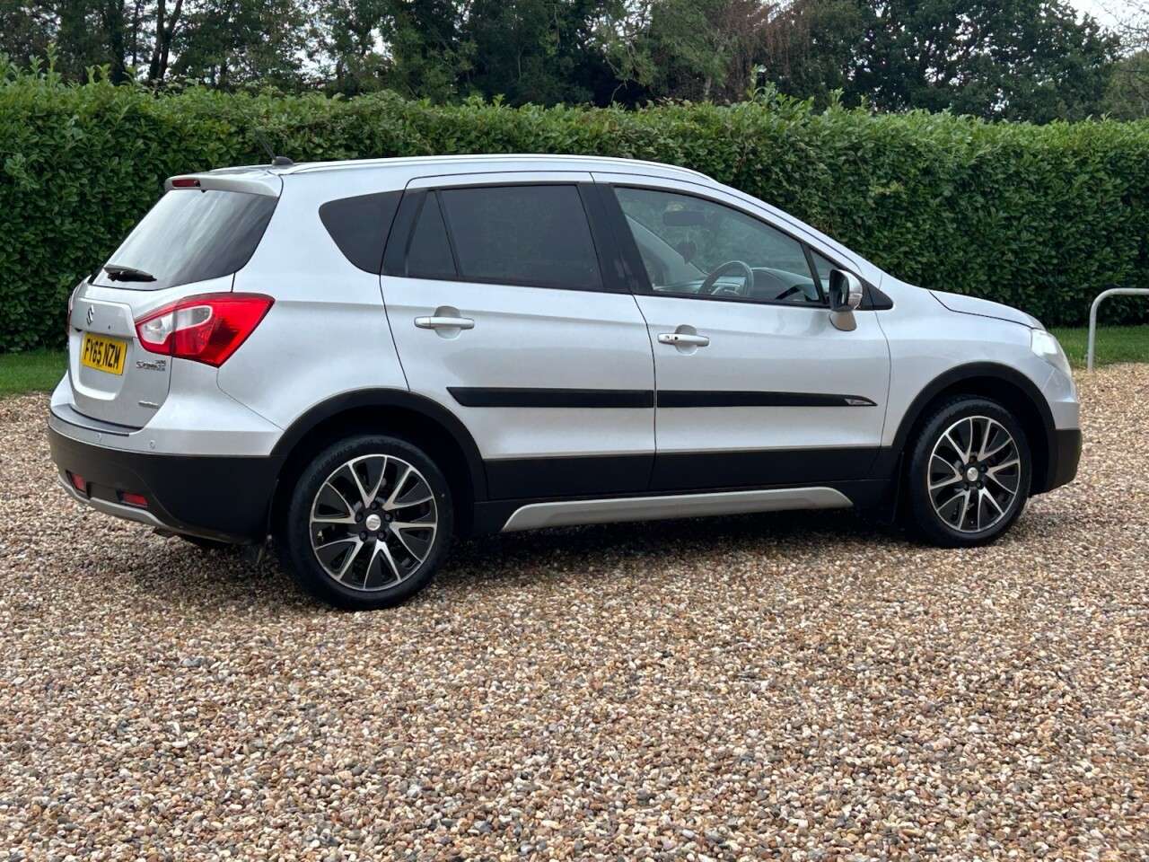 2015 SUZUKI SX4 S-CROSS 2015 SUZUKI SX4 S-CROSS