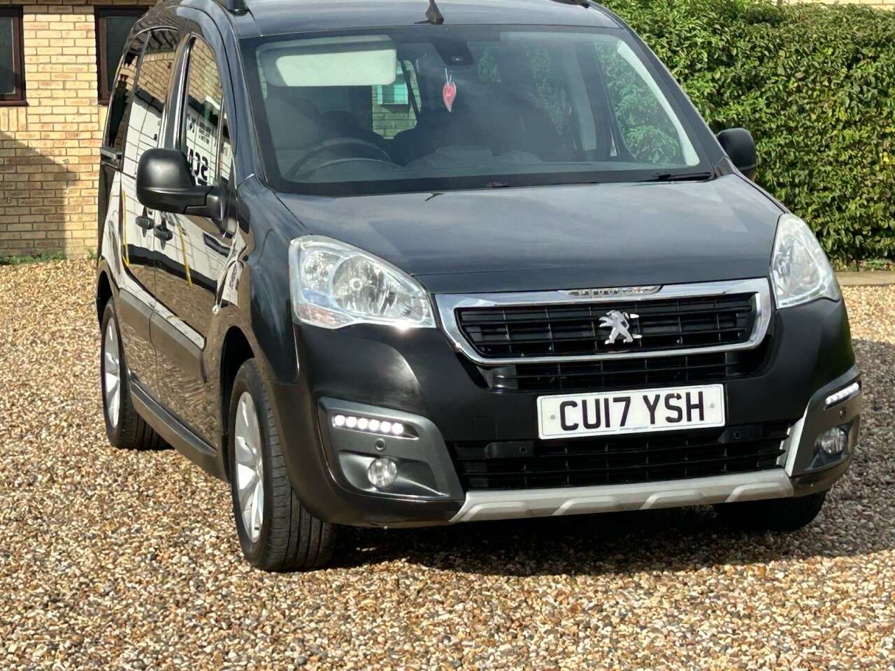 2017 PEUGEOT PARTNER TEPEE 2017 PEUGEOT PARTNER TEPEE