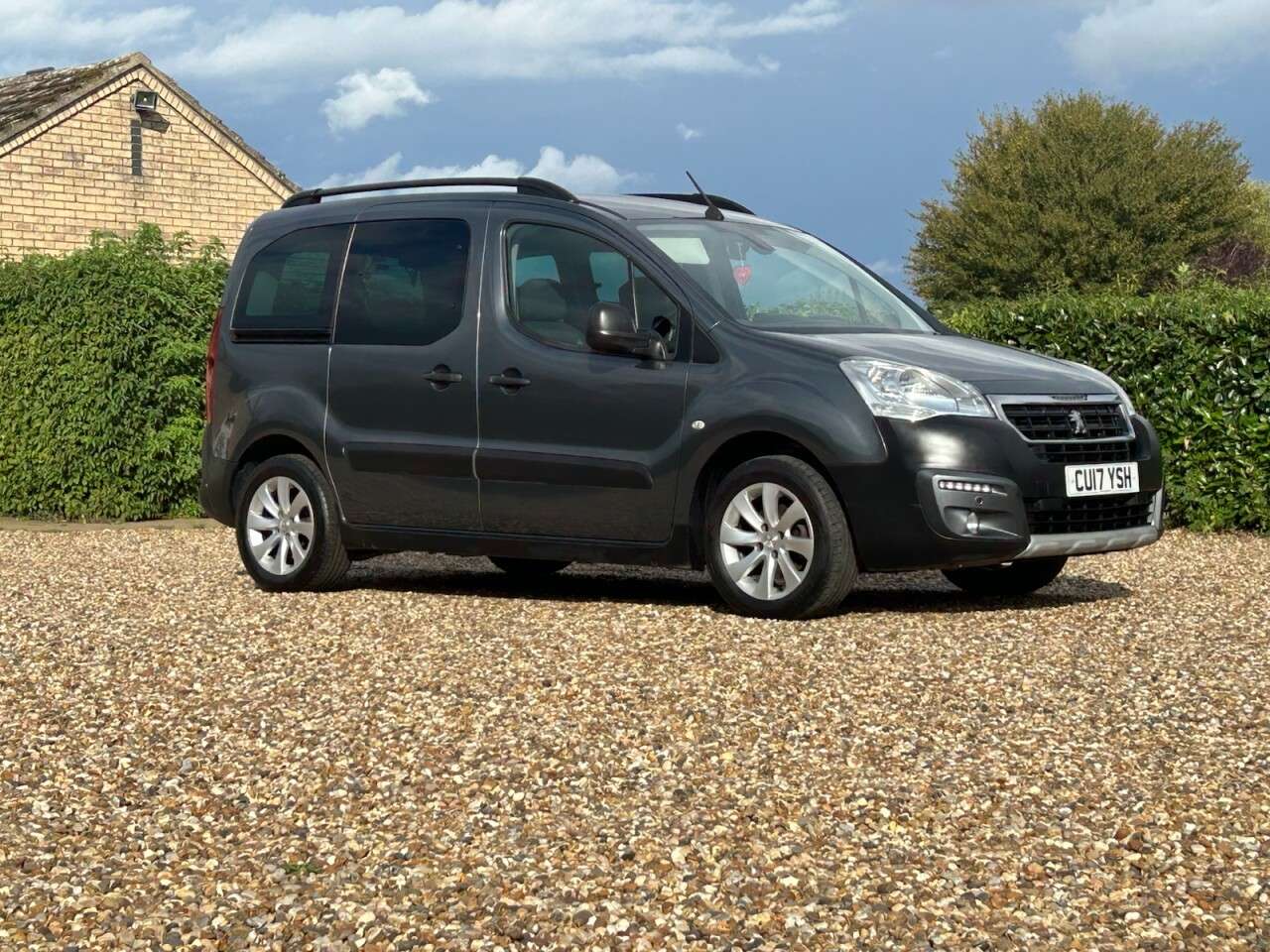 2017 PEUGEOT PARTNER TEPEE 2017 PEUGEOT PARTNER TEPEE