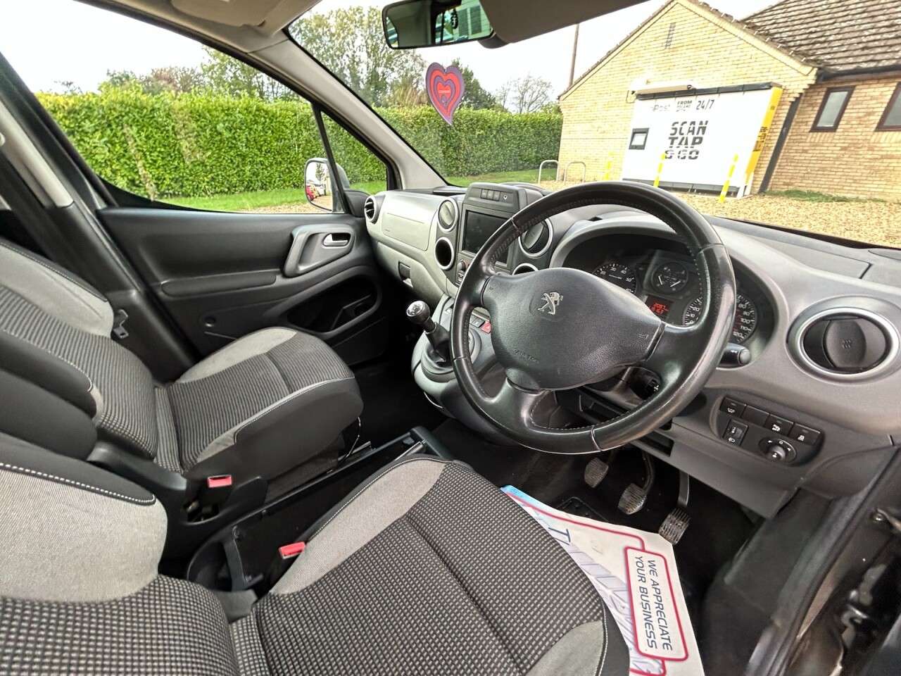 2017 PEUGEOT PARTNER TEPEE 2017 PEUGEOT PARTNER TEPEE