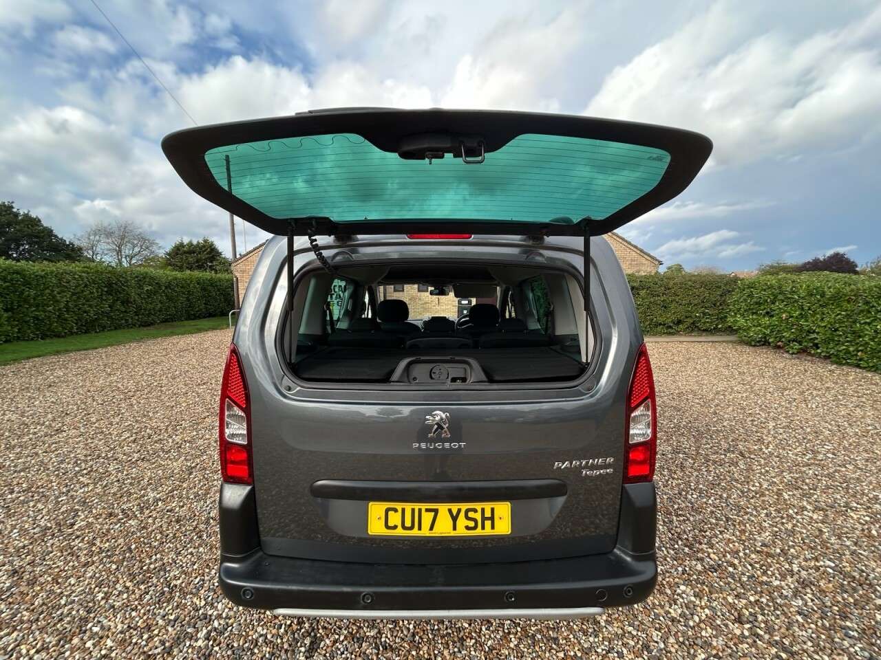 2017 PEUGEOT PARTNER TEPEE 2017 PEUGEOT PARTNER TEPEE
