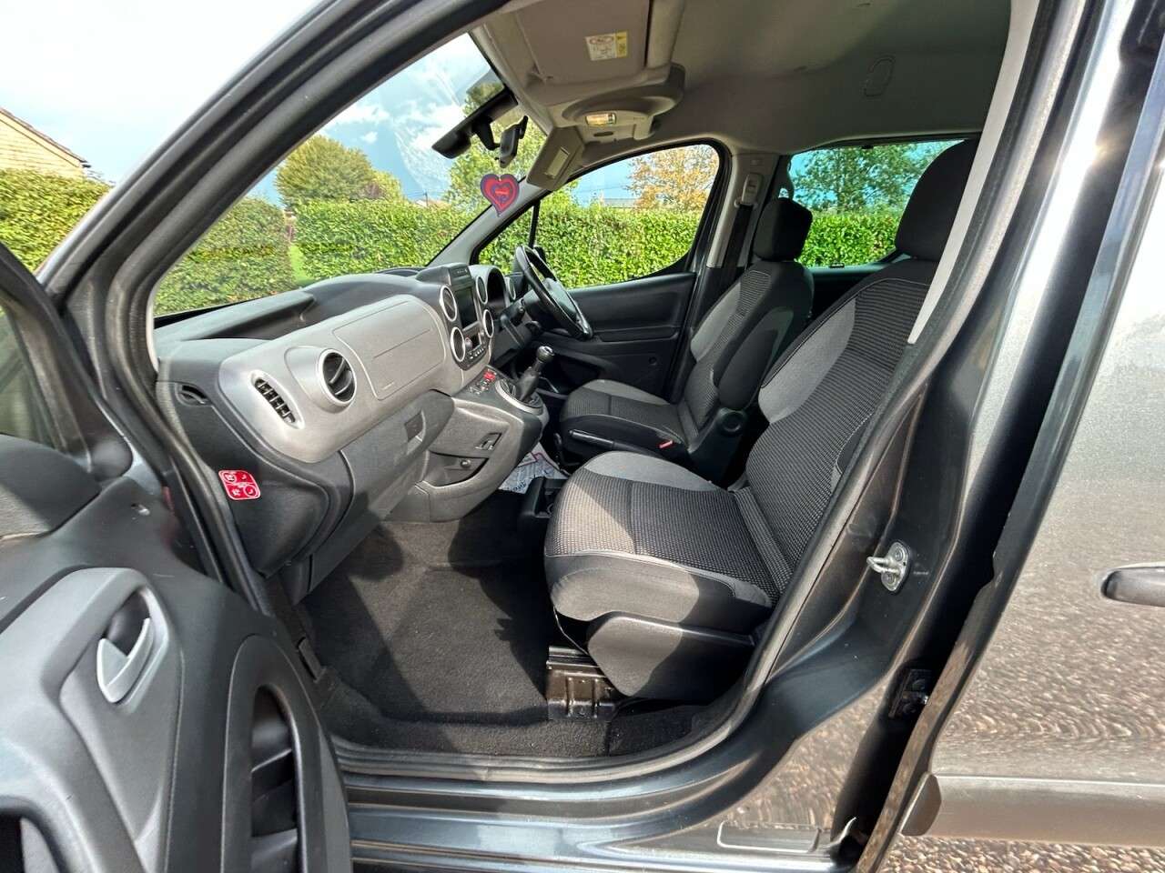 2017 PEUGEOT PARTNER TEPEE 2017 PEUGEOT PARTNER TEPEE