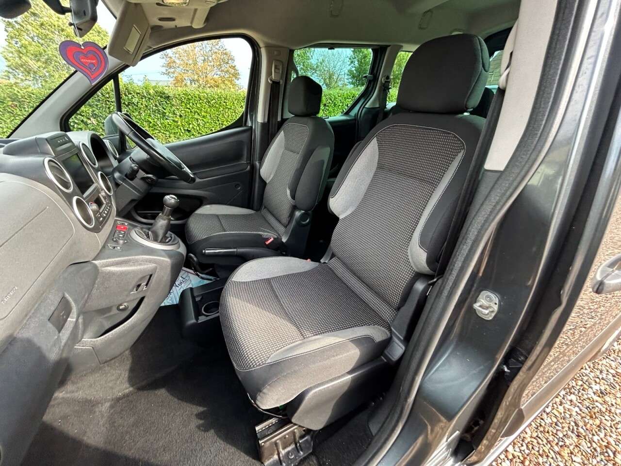 2017 PEUGEOT PARTNER TEPEE 2017 PEUGEOT PARTNER TEPEE