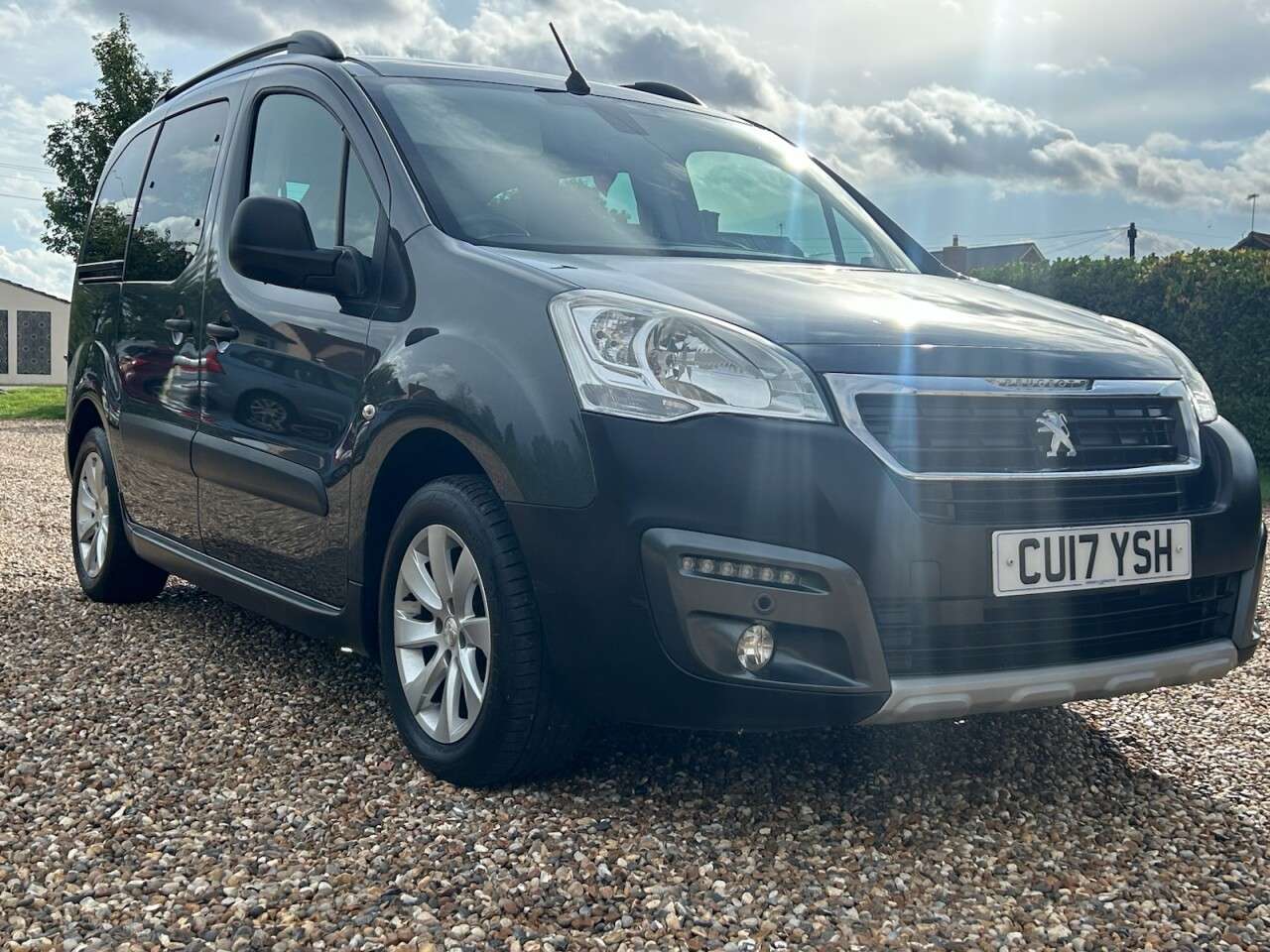 2017 PEUGEOT PARTNER TEPEE 2017 PEUGEOT PARTNER TEPEE