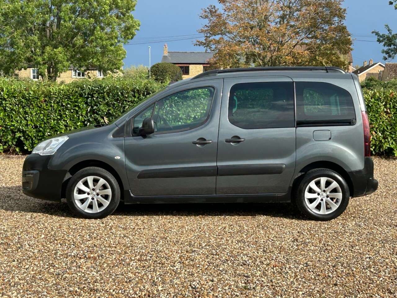 2017 PEUGEOT PARTNER TEPEE 2017 PEUGEOT PARTNER TEPEE