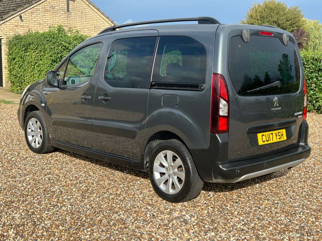 2017 PEUGEOT PARTNER TEPEE 2017 PEUGEOT PARTNER TEPEE