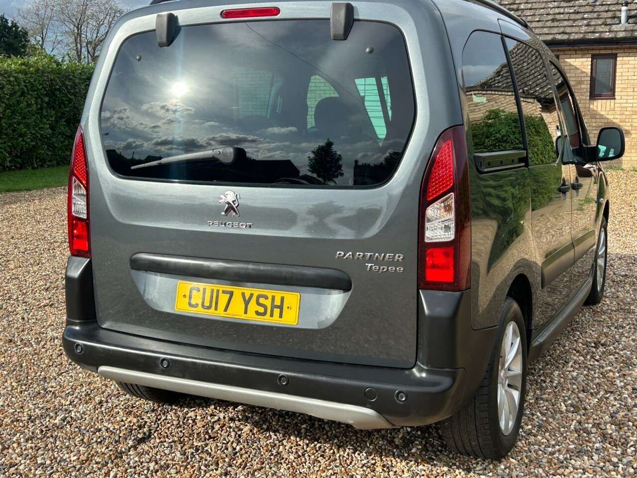 2017 PEUGEOT PARTNER TEPEE 2017 PEUGEOT PARTNER TEPEE