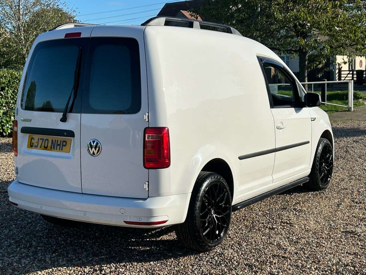 A 2020 VOLKSWAGEN CADDY 2.0 TDI C20 Trendline Panel Van 5dr Diesel Manual SWB Euro 6 (s/s) (102 ps) A 2020 VOLKSWAGEN CADDY 2.0 TDI C20 Trendline Panel Van 5dr Diesel Manual SWB Euro 6 (s/s) (102 ps)