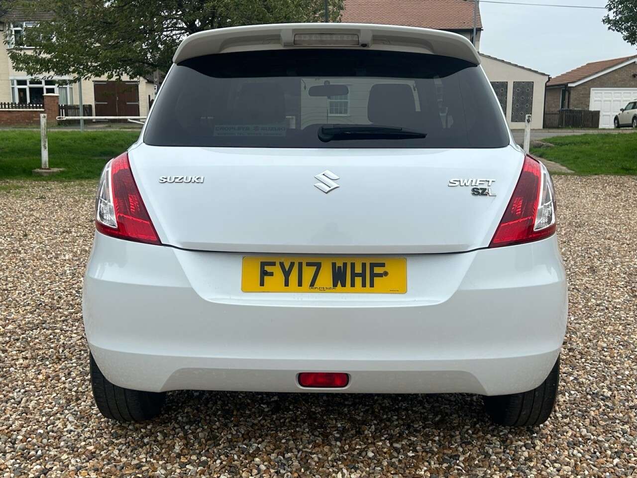 2017 SUZUKI SWIFT 2017 SUZUKI SWIFT