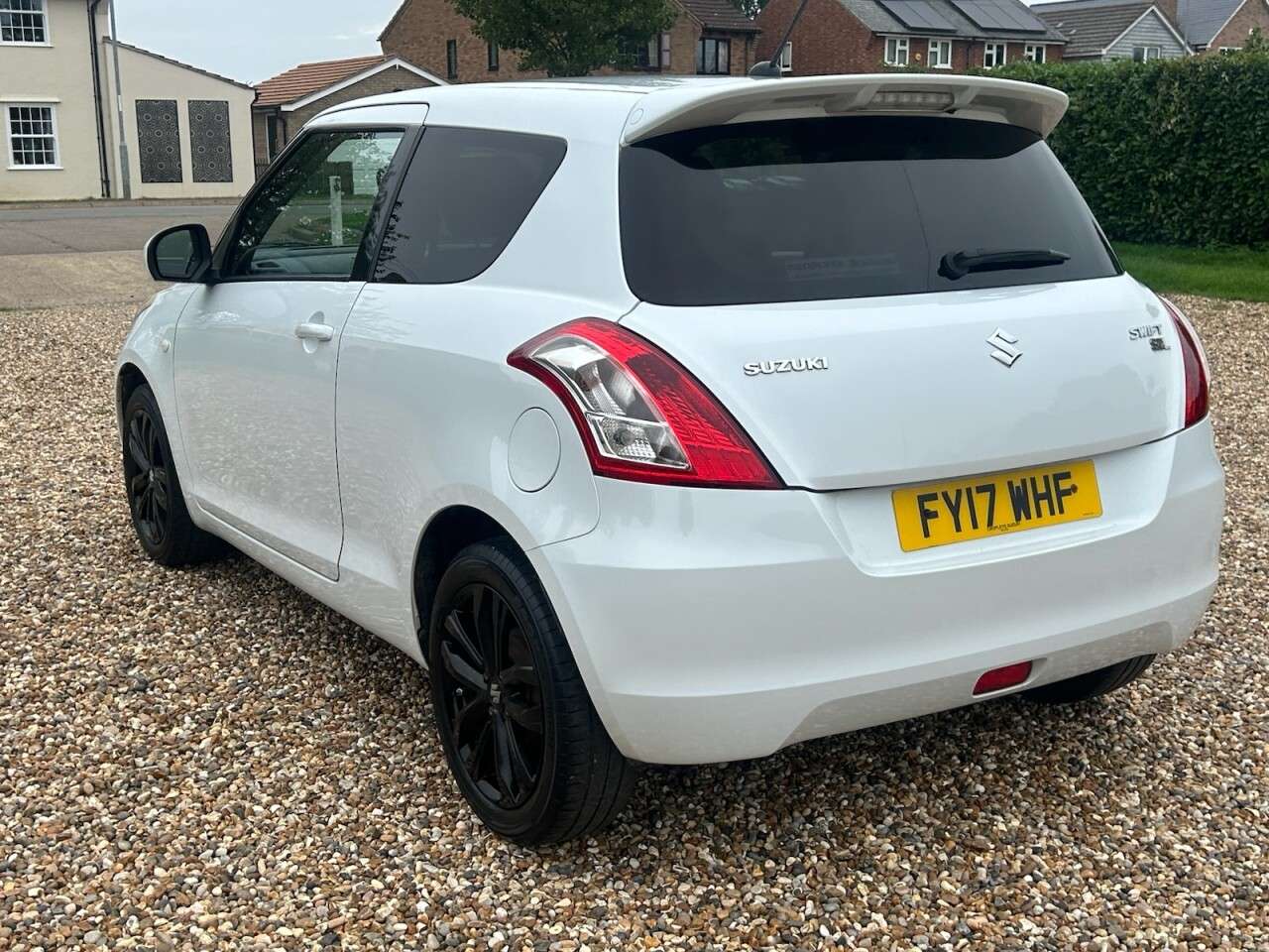 2017 SUZUKI SWIFT 2017 SUZUKI SWIFT
