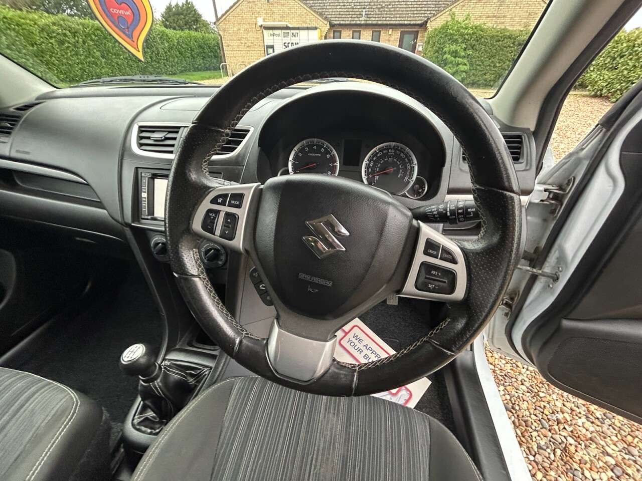 2017 SUZUKI SWIFT 2017 SUZUKI SWIFT