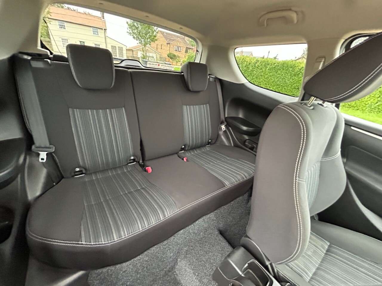 2017 SUZUKI SWIFT 2017 SUZUKI SWIFT