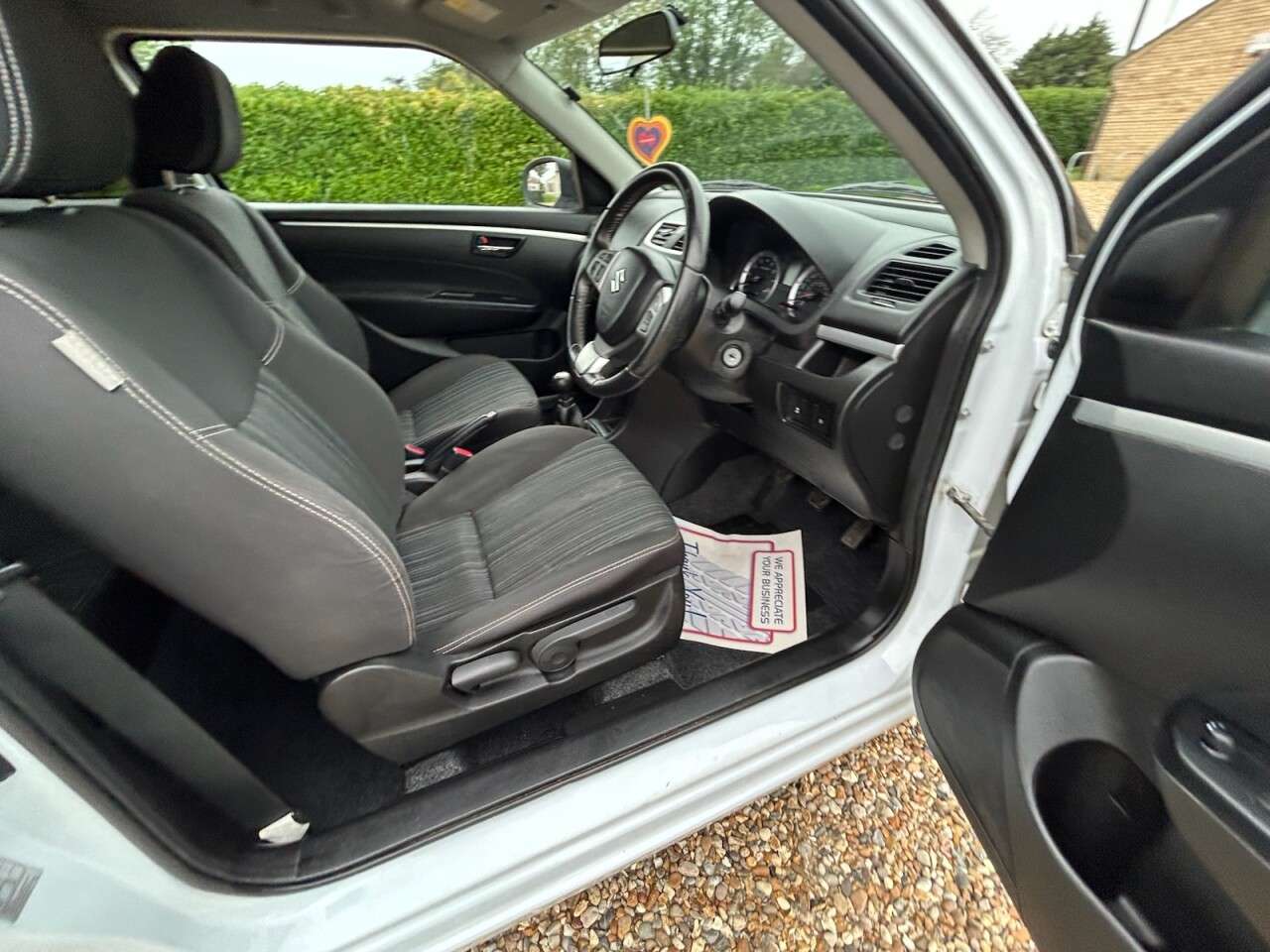 2017 SUZUKI SWIFT 2017 SUZUKI SWIFT