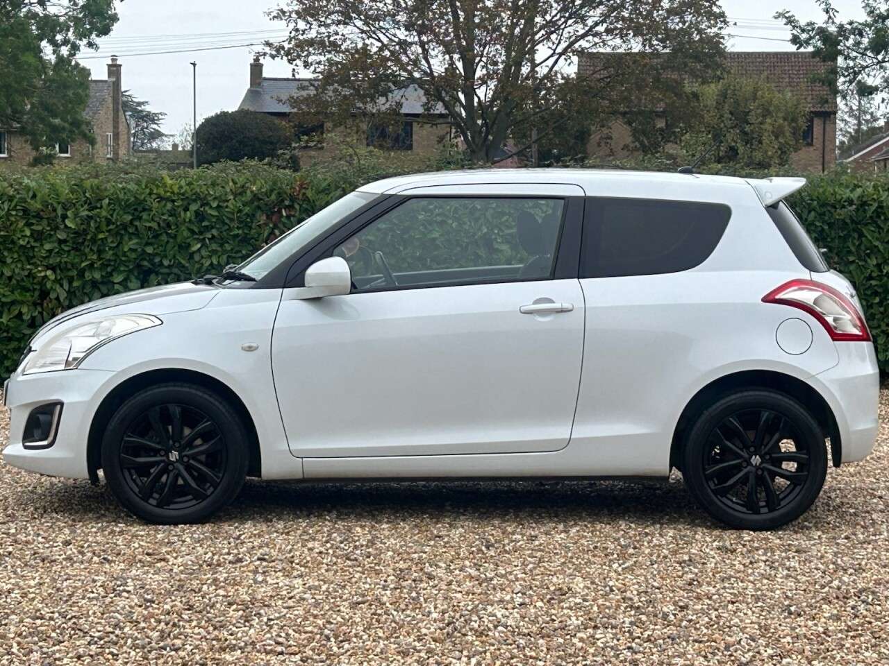 2017 SUZUKI SWIFT 2017 SUZUKI SWIFT